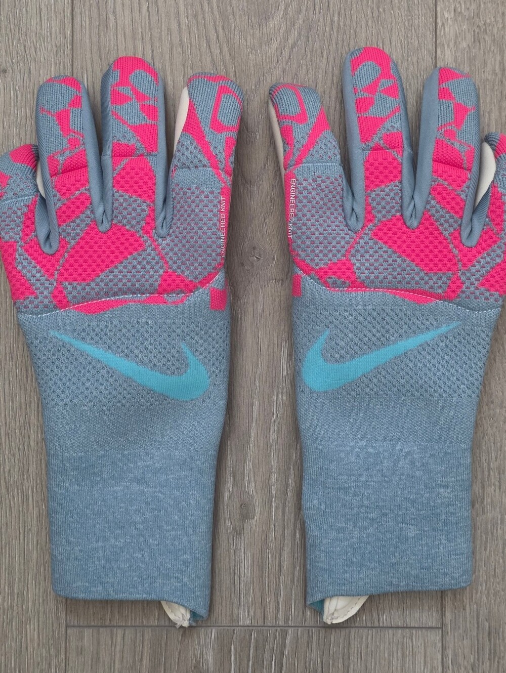 Nike GK Vapor Dynamic Fit "Prism Pack" PE Goalkeeper Gloves HQ3848-395 NWOT Rare